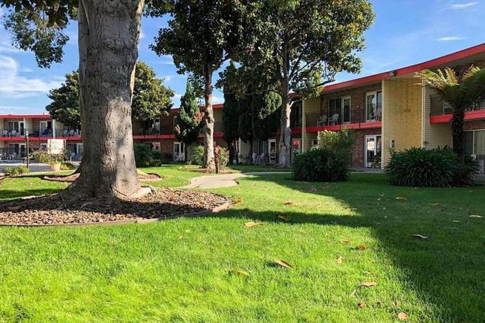 Garden Inn & Suites Oakland Airport Bagian luar foto