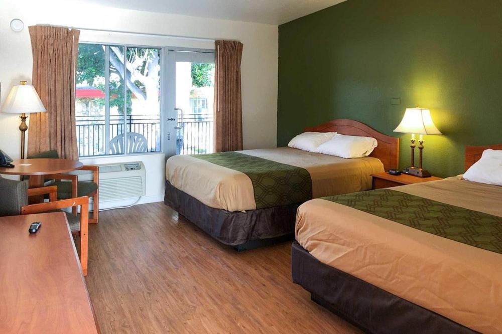 Garden Inn & Suites Oakland Airport Bagian luar foto